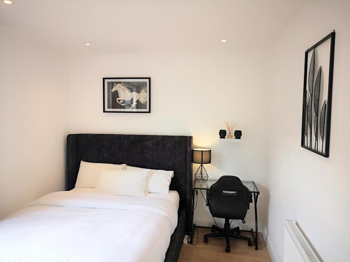 Clifton Court Hemel Apartment Hemel Hempstead Exterior photo